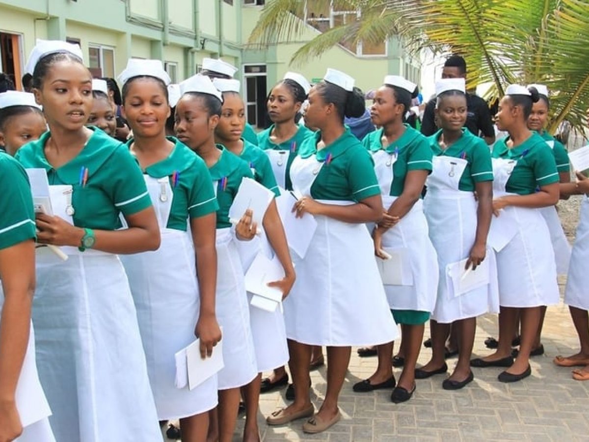 nurses-in-ghana-1200x900